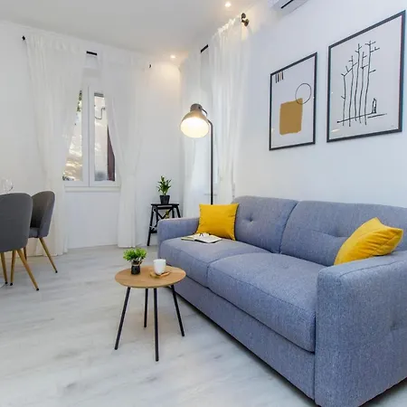 Apartment Ena ,city Center