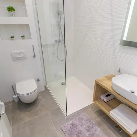 Apartment Ena ,city Center