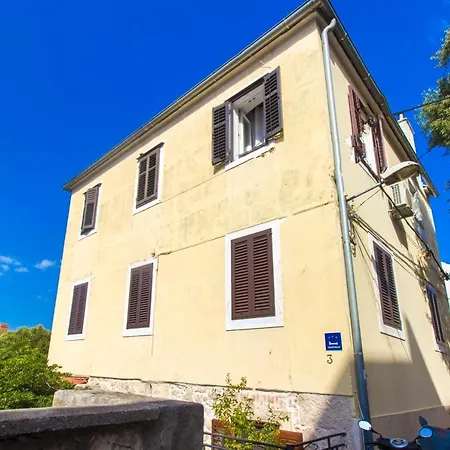 Ena ,city Center * シベニク