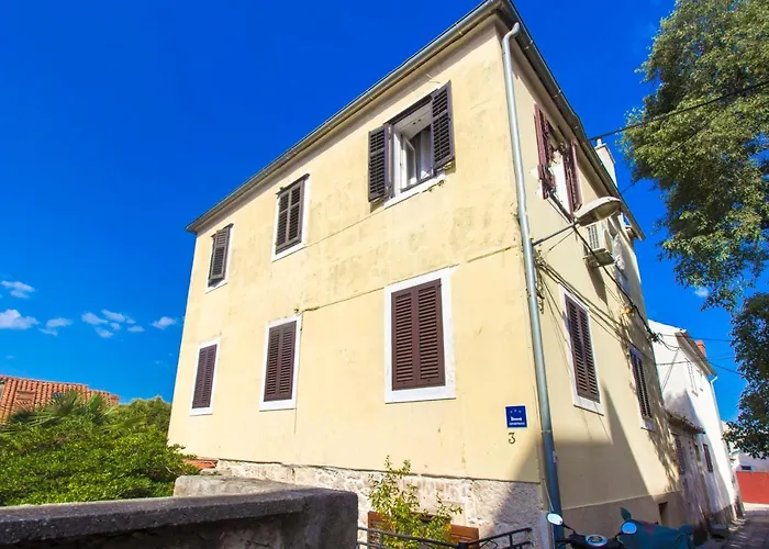 Ena ,city Center * 시베니크